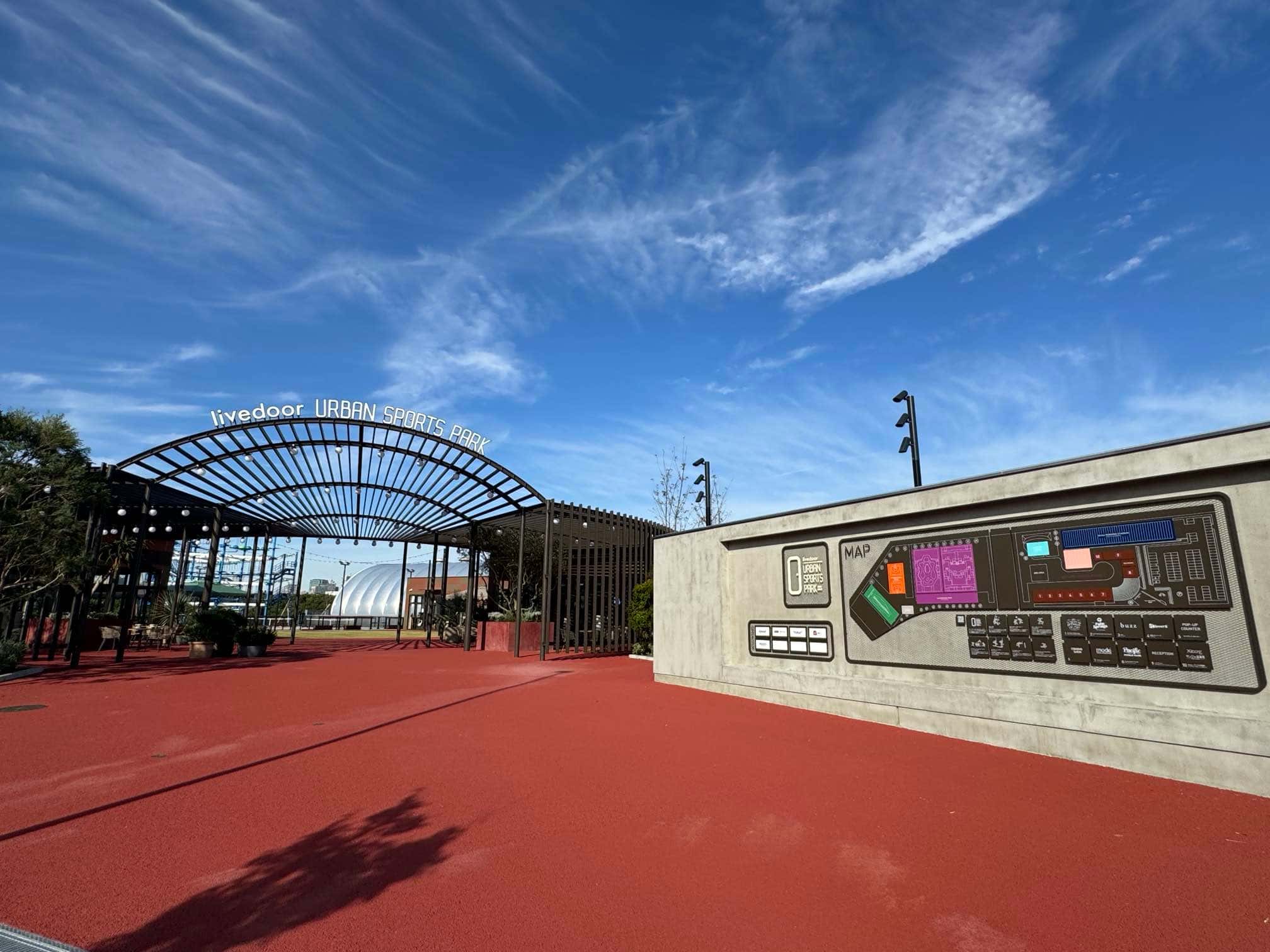 ⑥エントランスゲート